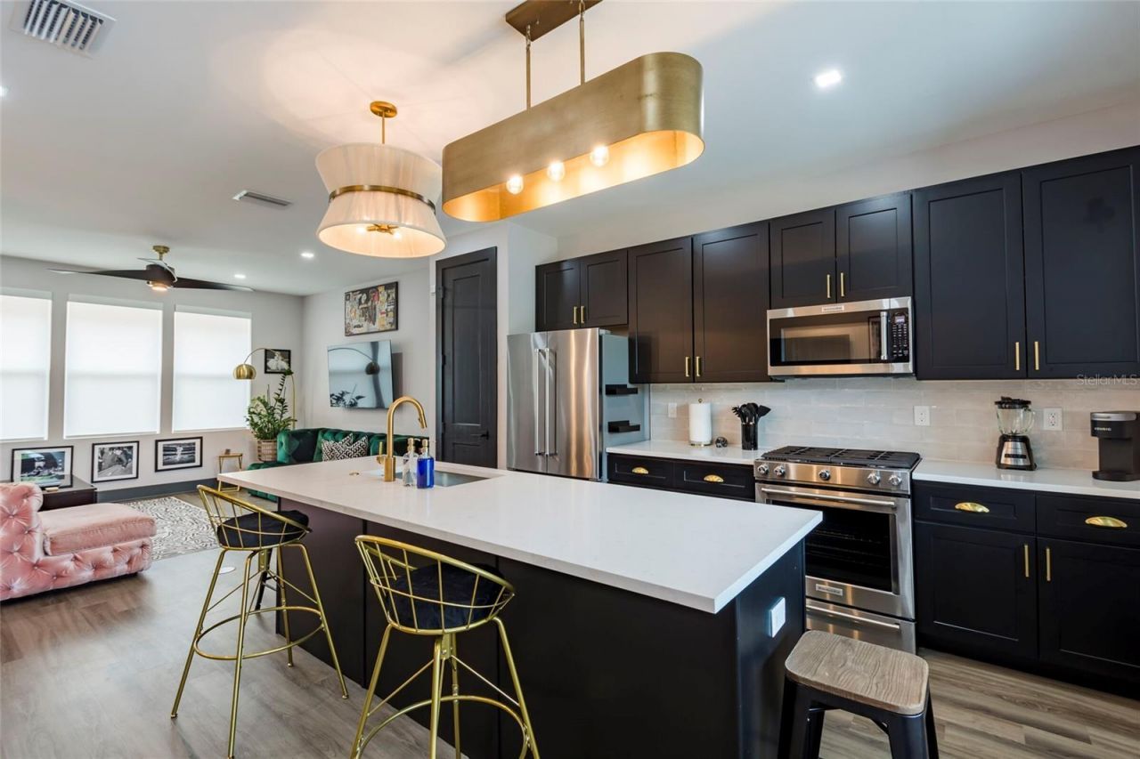33 29th Street N, Saint Petersburg, FL 33713 Photo