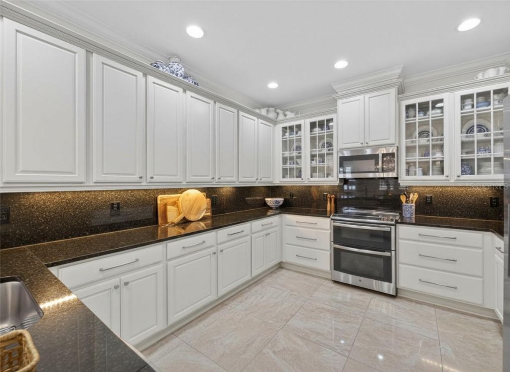 660 Chipper Drive , Sun City Center, FL 33573 Photo