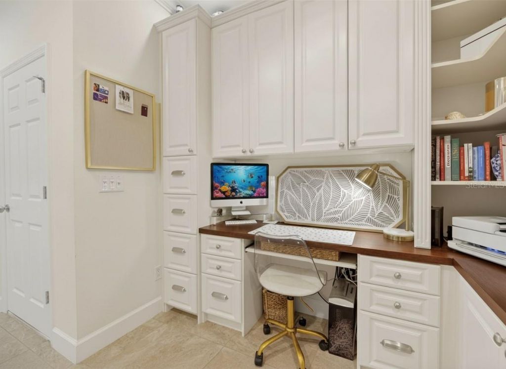660 Chipper Drive , Sun City Center, FL 33573 Photo
