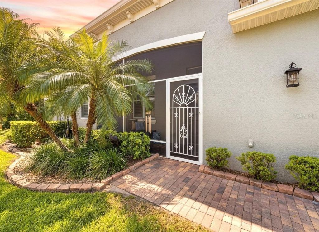660 Chipper Drive , Sun City Center, FL 33573 Photo