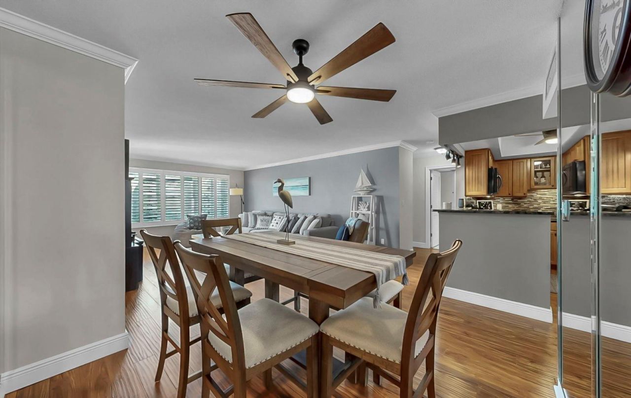 5220 Brittany Drive S, Unit 603, Saint Petersburg, FL 33715 Photo