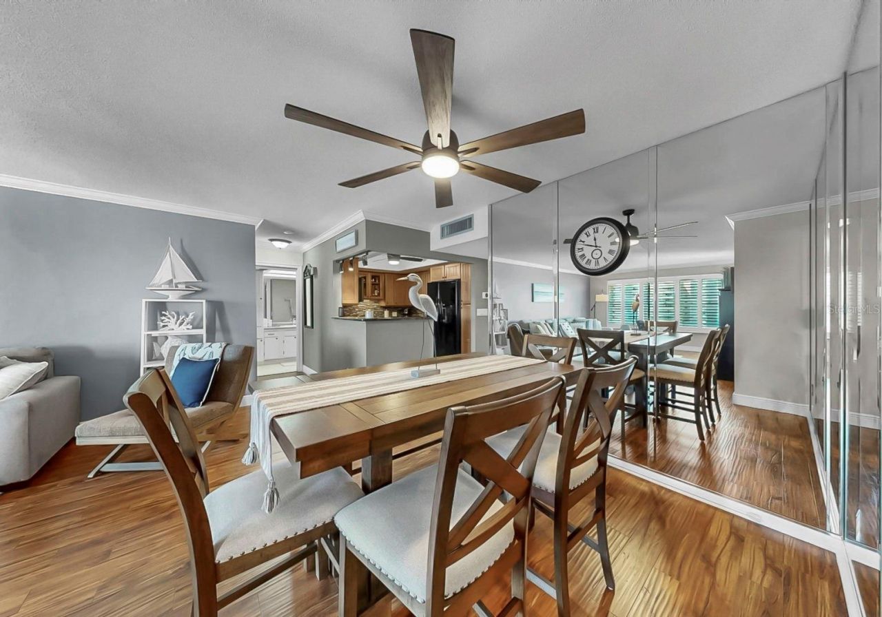 5220 Brittany Drive S, Unit 603, Saint Petersburg, FL 33715 Photo