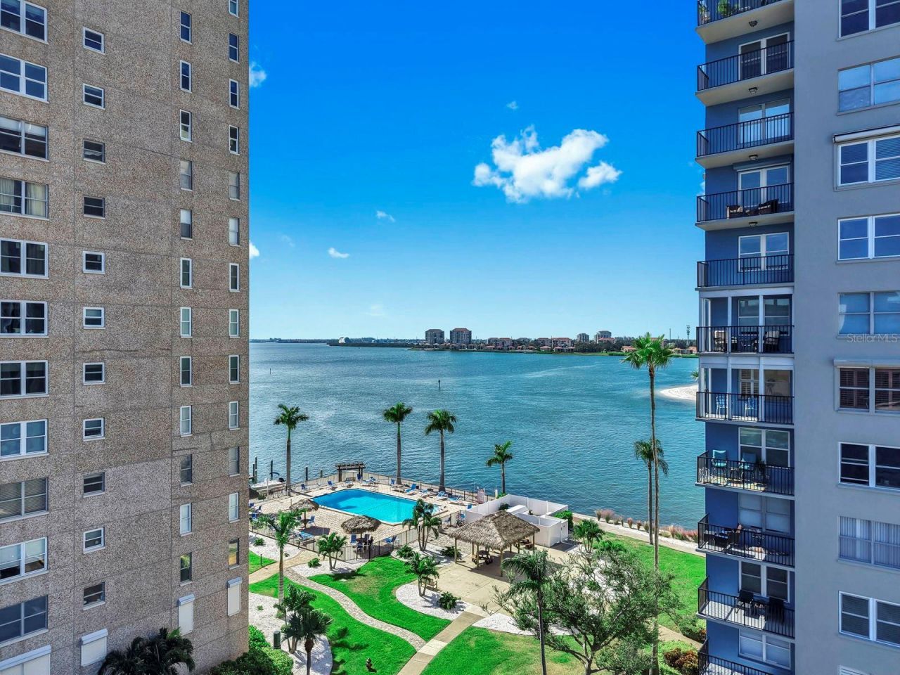 5220 Brittany Drive S, Unit 603, Saint Petersburg, FL 33715 Photo
