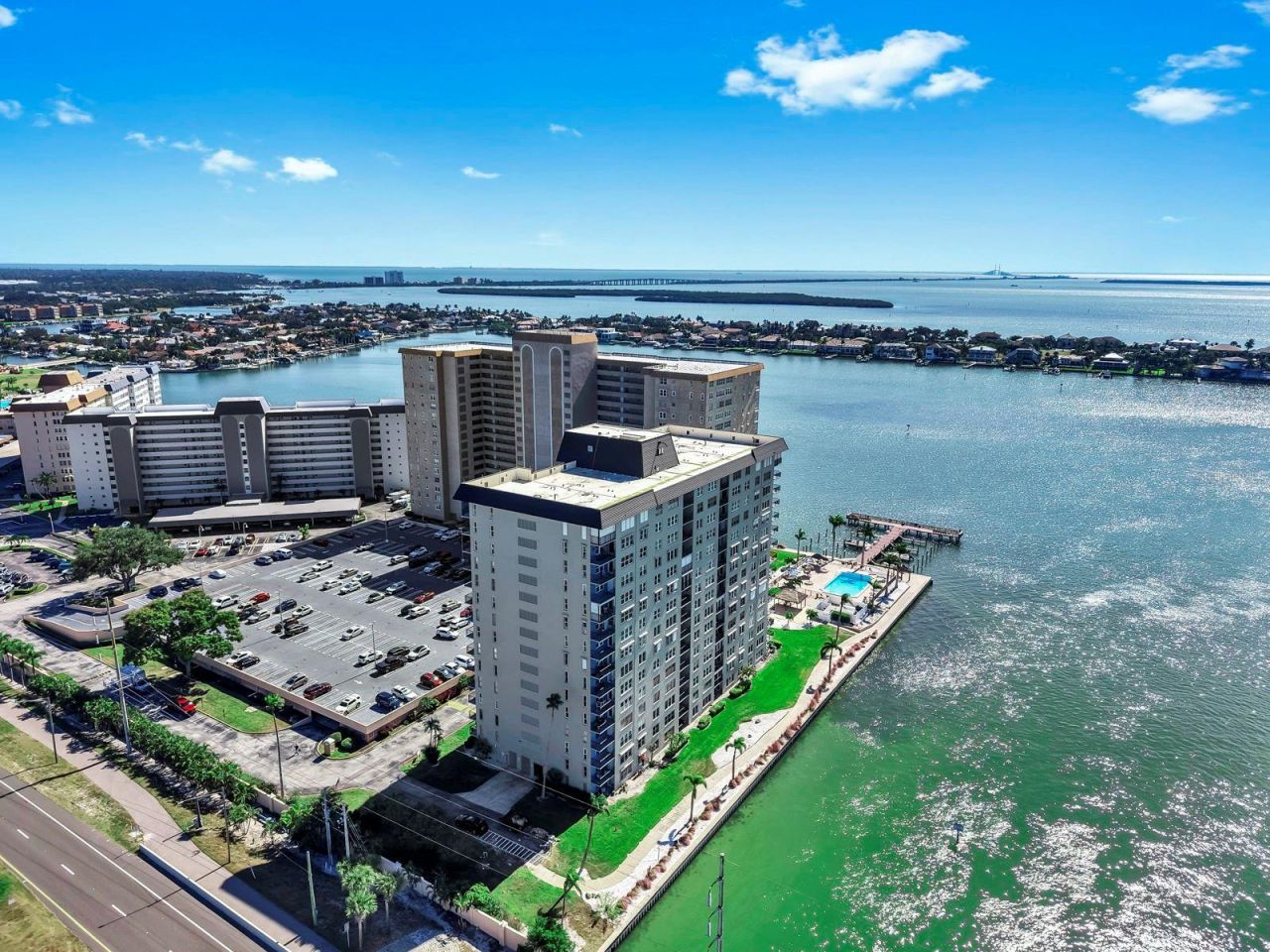 5220 Brittany Drive S, Unit 603, Saint Petersburg, FL 33715 Photo