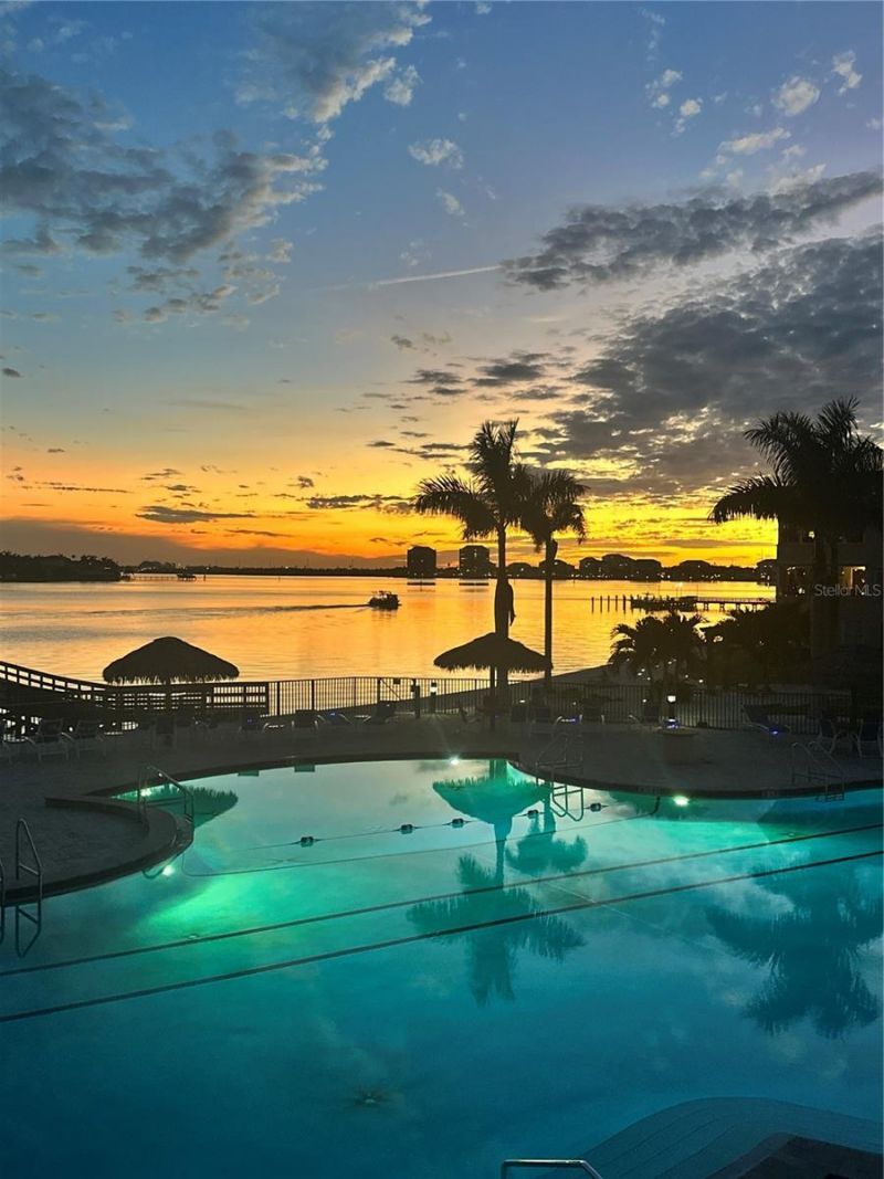 5220 Brittany Drive S, Unit 603, Saint Petersburg, FL 33715 Photo