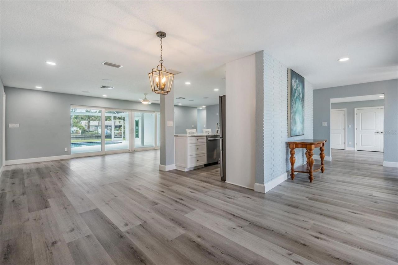 11599 Grove Street, Seminole, FL 33772 Photo