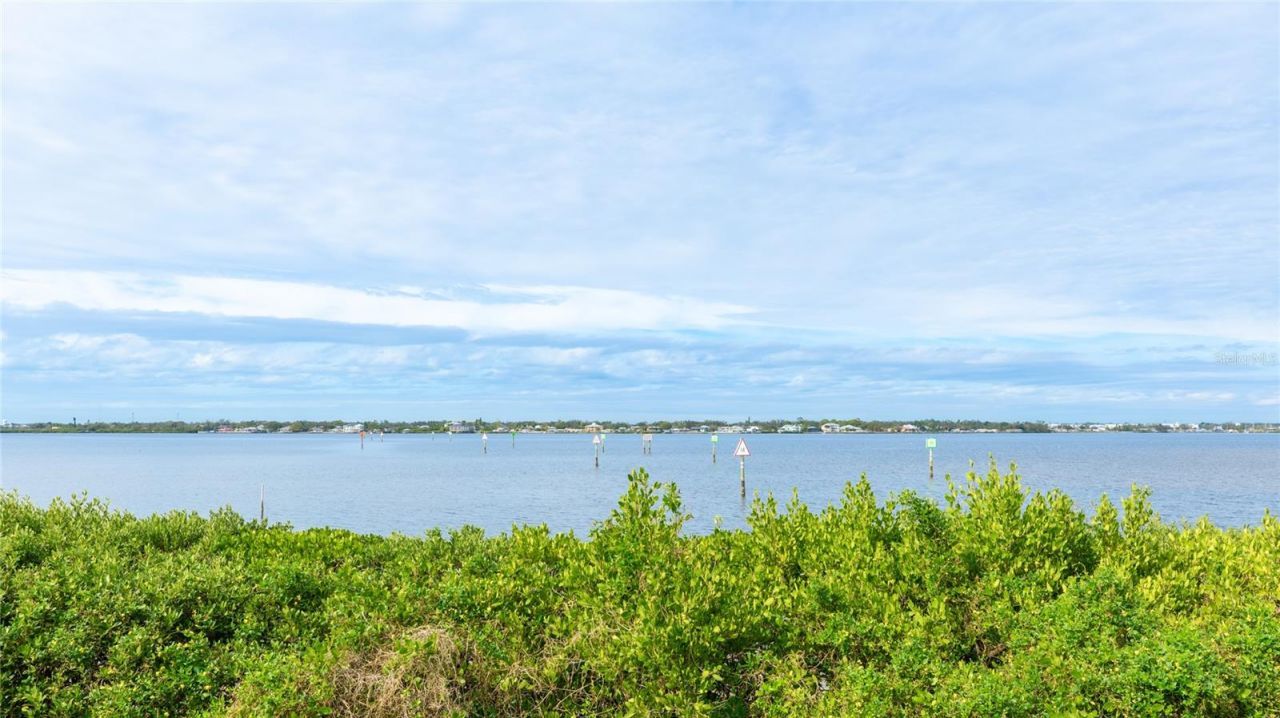 4223 Hawk Island Drive, Bradenton, FL 34208 Photo