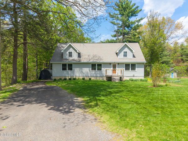 1129 Meadowdale Road, Altamont, NY 12009