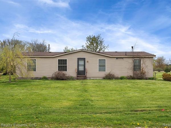 13620 Gilbert Road , St. Clair, MI 48002