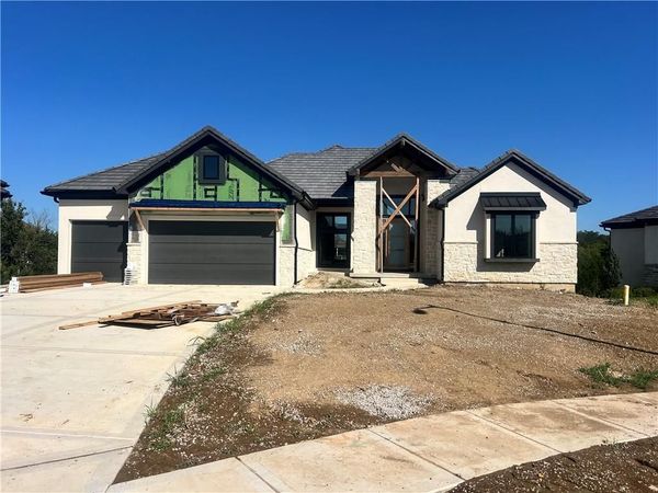 6323 NW 58th Street, Kansas City, MO 64151