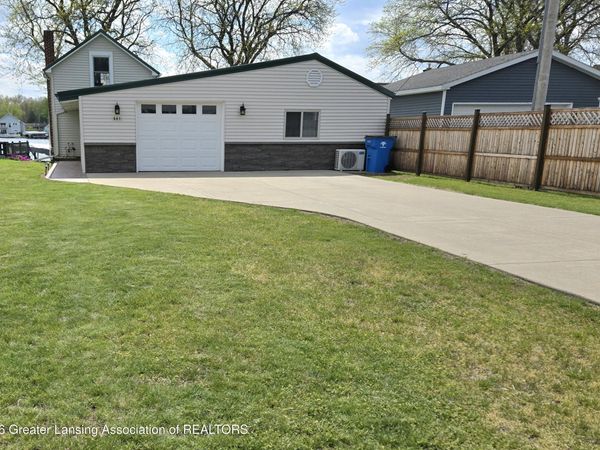 541 Napoleon Road, Michigan Center, MI 49254
