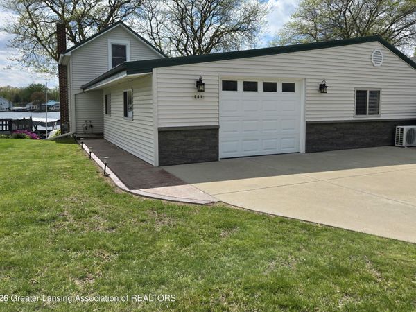 541 Napoleon Road, Michigan Center, MI 49254