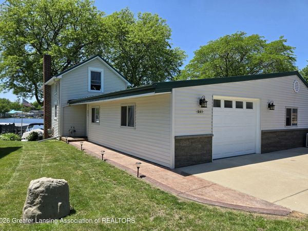 541 Napoleon Road, Michigan Center, MI 49254