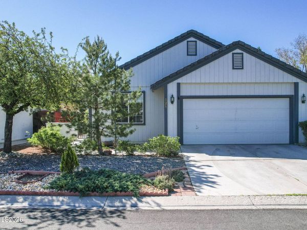 121 S Sawgrass Lane, Dayton, NV 89403