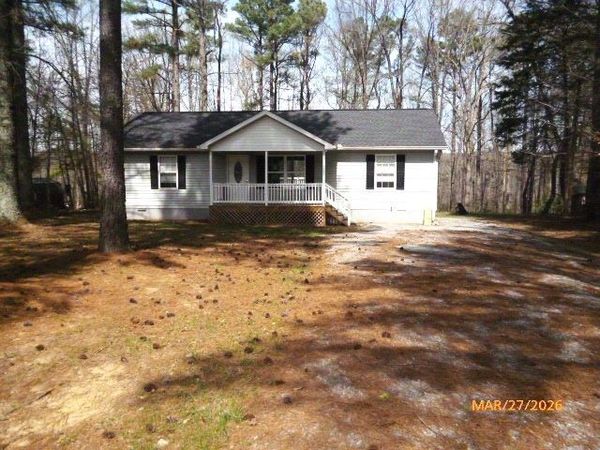205 Windy Park Dr , Mc Ewen, TN 37101