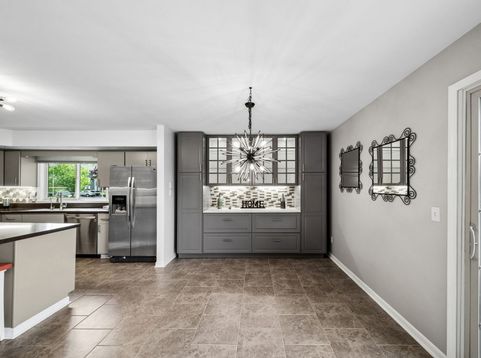 Main Photo