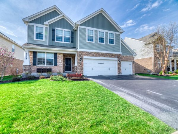8288 Mulberry Drive , Woodridge, IL 60517
