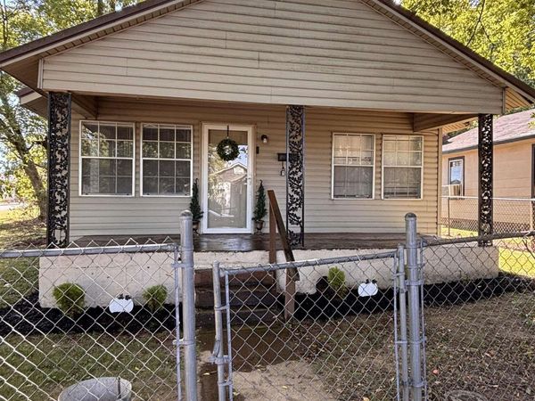 205 White Street, Florence, AL 35630