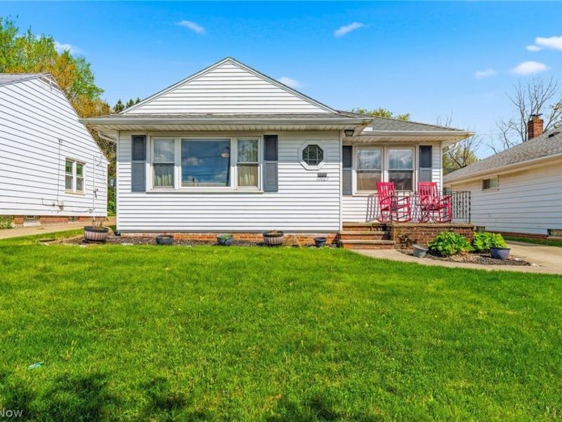 12023 Maple Leaf Drive , Garfield Heights, OH 44125 Photo 3