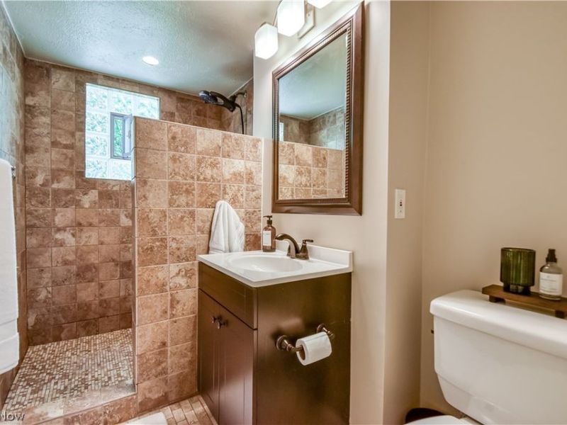 7088 Culver Boulevard, Mentor, OH 44060 Photo 5