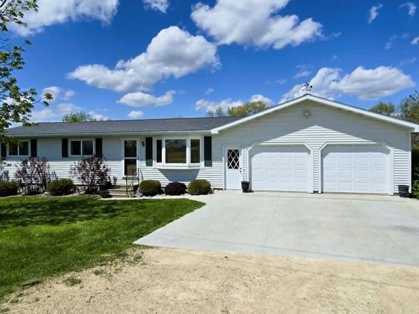 54098 Rounds Road, Gays Mills, WI 54631