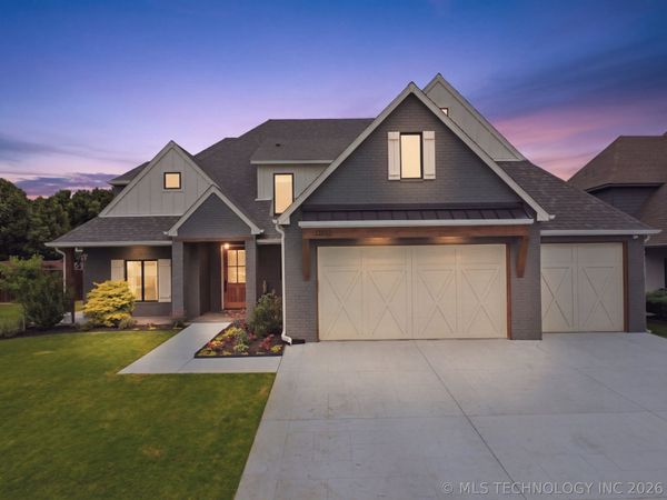 11018 S Gum Street, Jenks, OK 74037