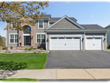 7136 Peony Lane N, Maple Grove, MN 55311