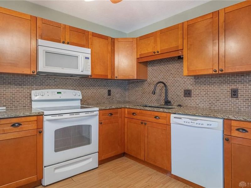 4454 Hillcrest Drive, Bellbrook, OH 45305 Photo 11