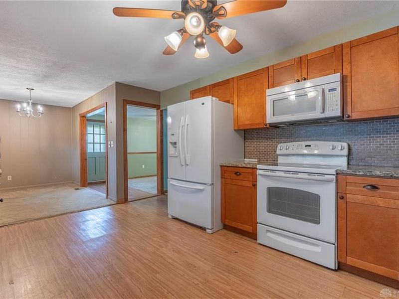 4454 Hillcrest Drive, Bellbrook, OH 45305 Photo 13