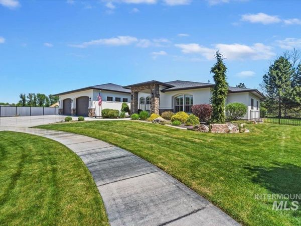 2036 N Bella Strada Way, Eagle, ID 83616