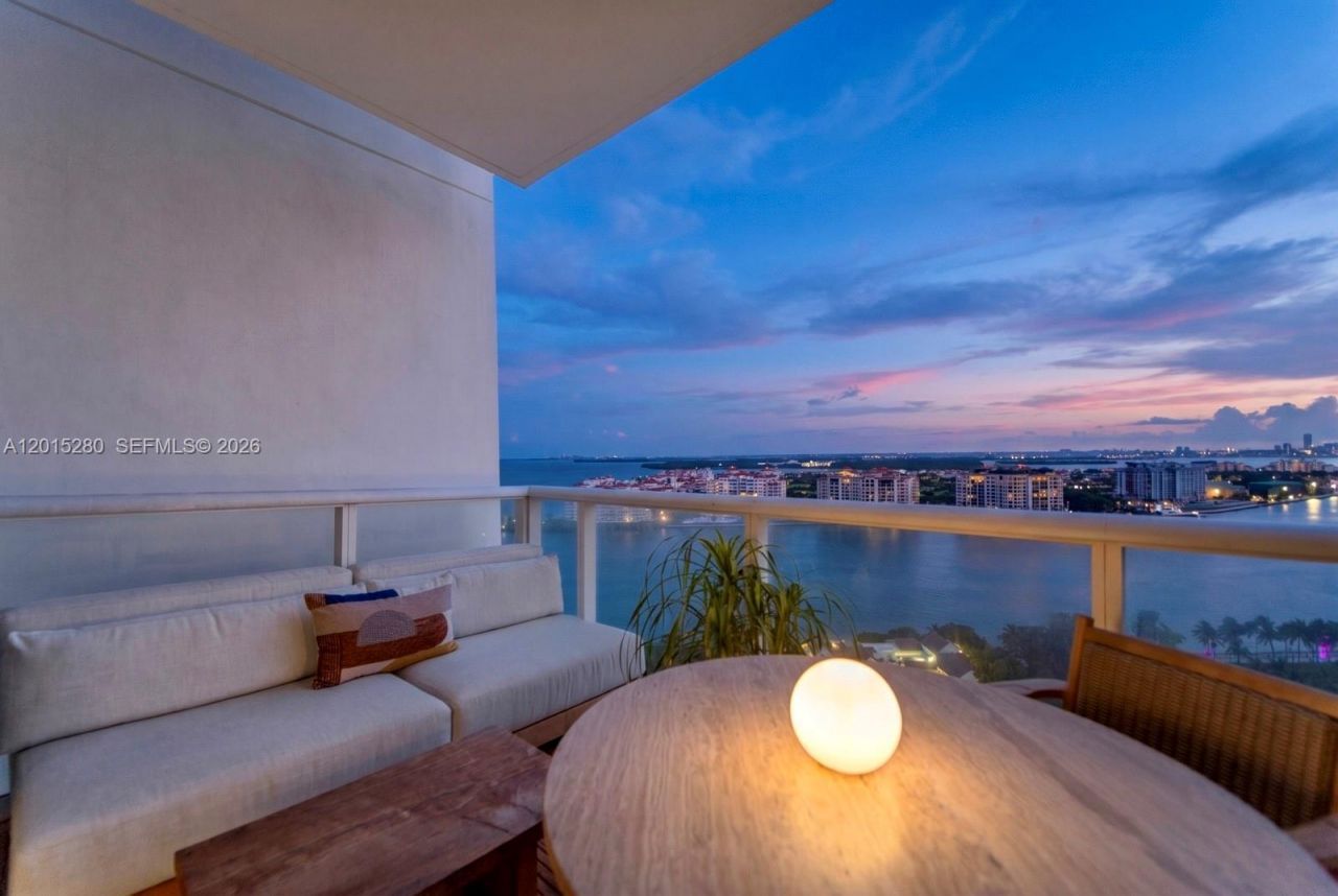 100 S Pointe Dr , Unit 2003, Miami Beach, FL 33139 Photo