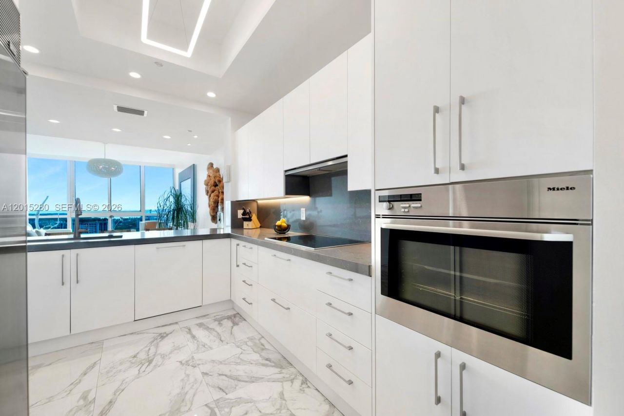 100 S Pointe Dr , Unit 2003, Miami Beach, FL 33139 Photo