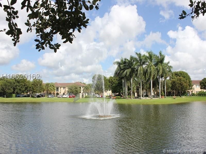 2520 Centergate Dr, Unit 303, Miramar, FL 33025 Photo