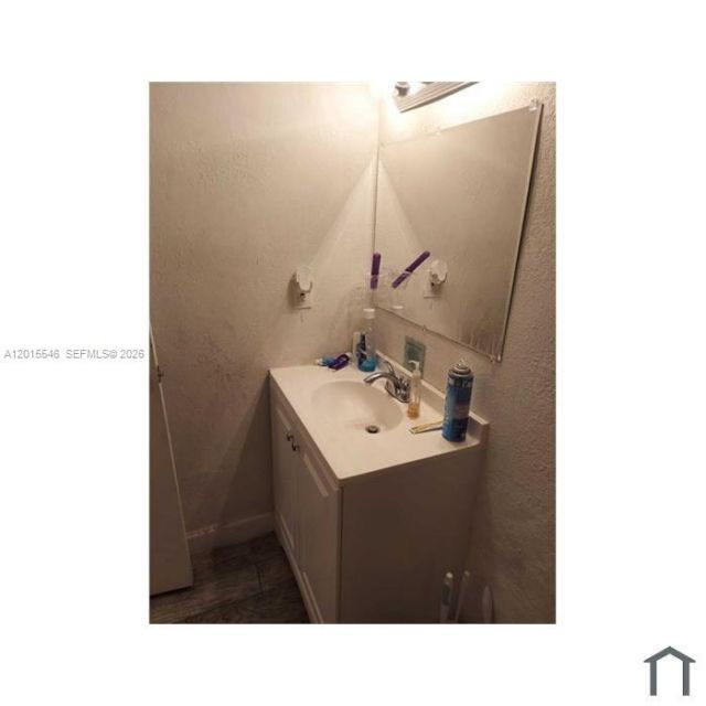207 NE 141st St , Unit 6-1-4, Miami, FL 33161 Photo