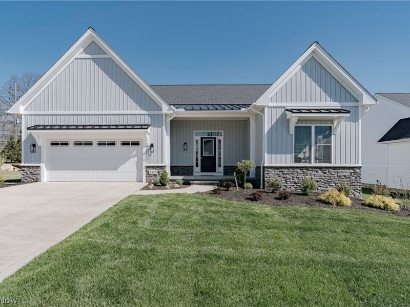6469 N Cobblestone Road, Mayfield Village, OH 44143 Photo 2