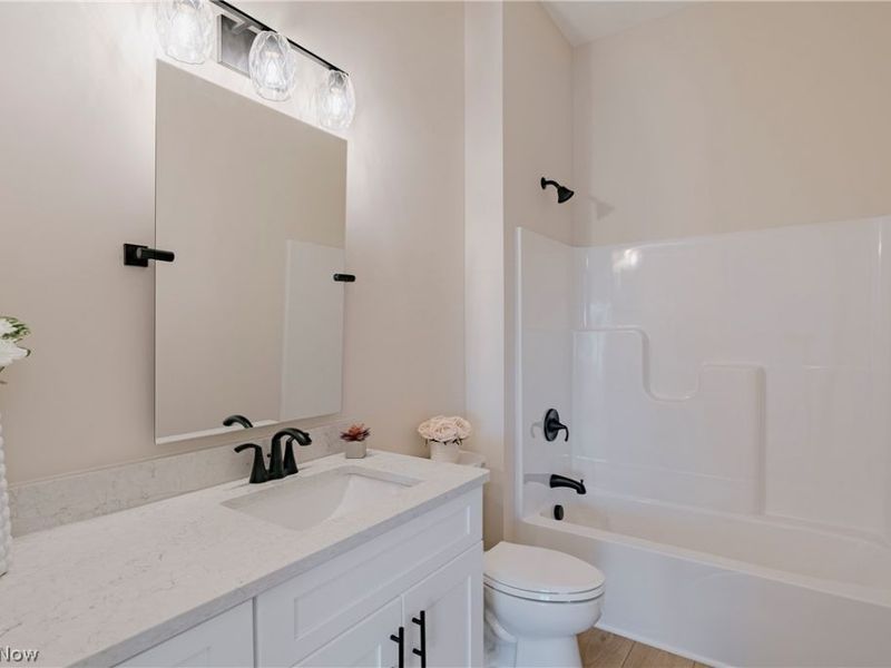 6469 N Cobblestone Road, Mayfield Village, OH 44143 Photo 21