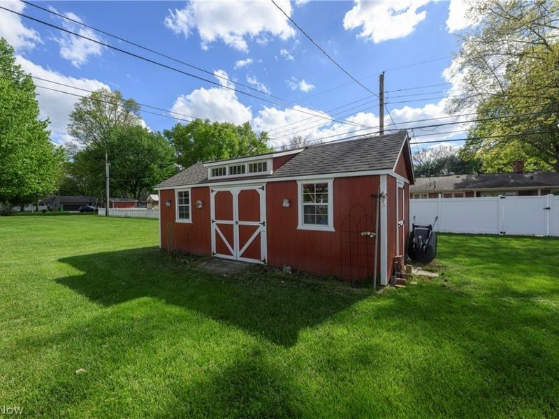 1920 Dover Avenue, Dover, OH 44622 Photo 4