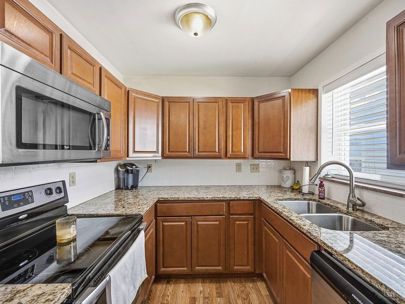 9220 Grandview Avenue, Blue Ash, OH 45242 Photo 6