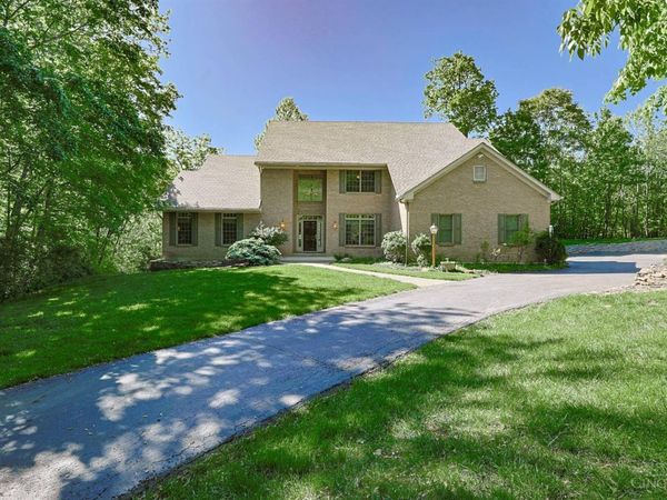 7587 Lake Water Drive, Cincinnati, OH 45242