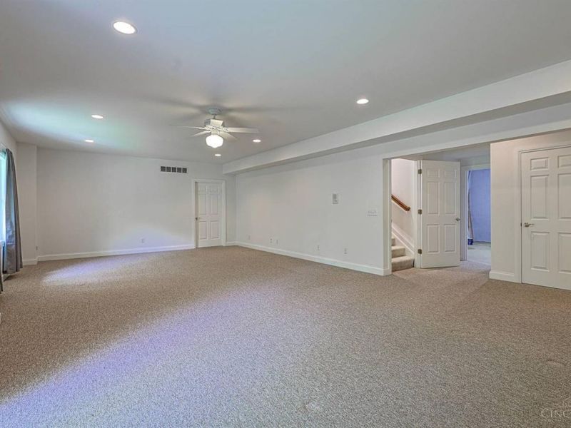 7587 Lake Water Drive, Cincinnati, OH 45242 Photo 38