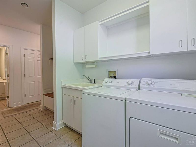 7587 Lake Water Drive, Cincinnati, OH 45242 Photo 45