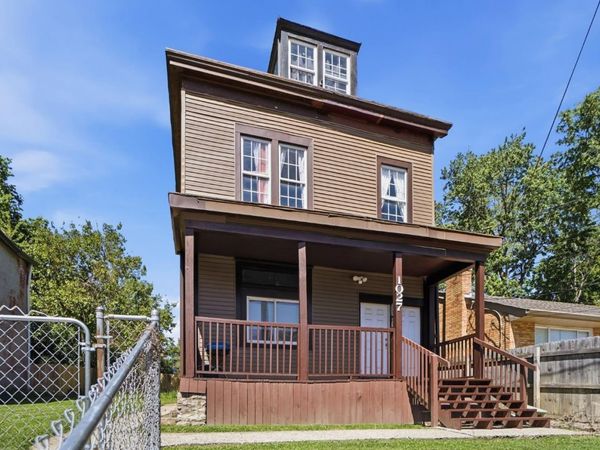 1027 Winfield, Cincinnati, OH 45205