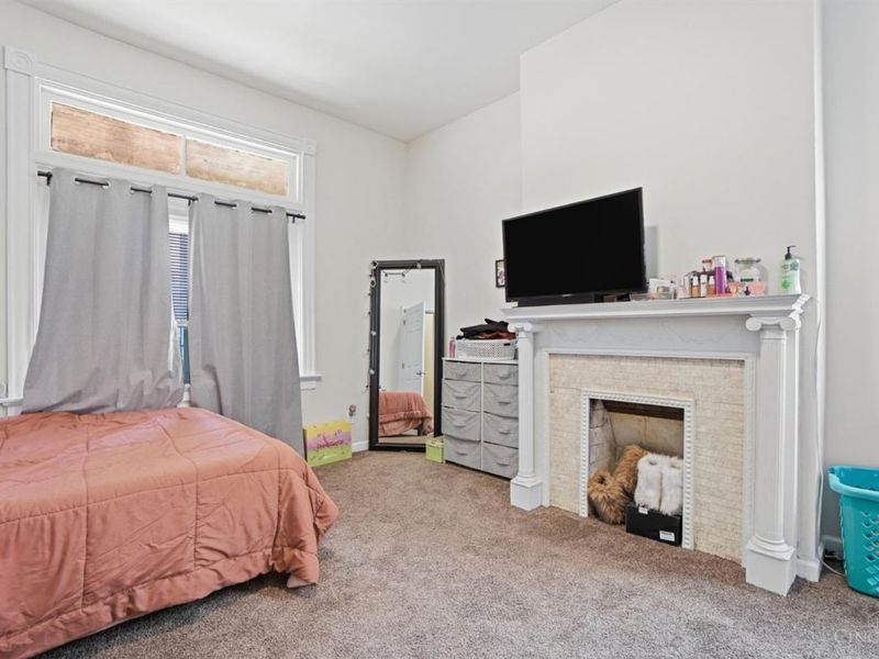 1027 Winfield, Cincinnati, OH 45205 Photo 6