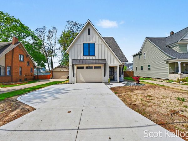 581 S Shore Drive, Holland, MI 49423