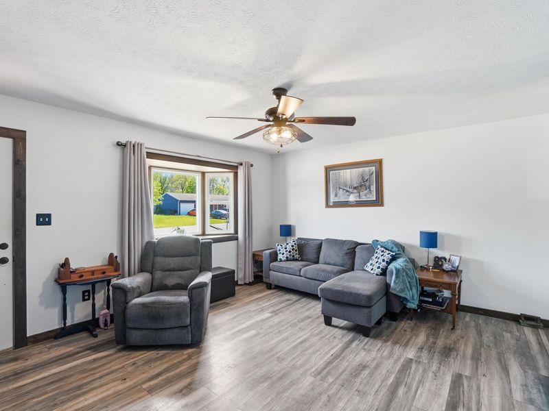 14214 Pleasant Ridge Drive, Marysville, OH 43040 Photo 8