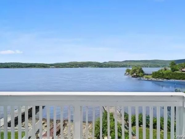 31 Wayne Avenue , Verplanck, NY 10596