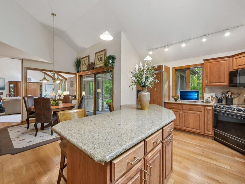 8080 Manitou Drive , Westerville, OH 43081 Photo 16