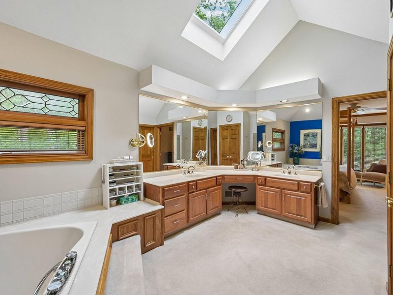 8080 Manitou Drive , Westerville, OH 43081 Photo 29