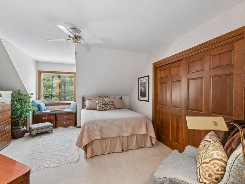 8080 Manitou Drive , Westerville, OH 43081 Photo 35