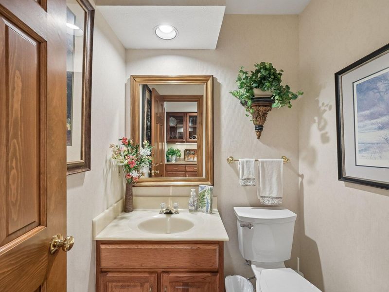 8080 Manitou Drive , Westerville, OH 43081 Photo 39
